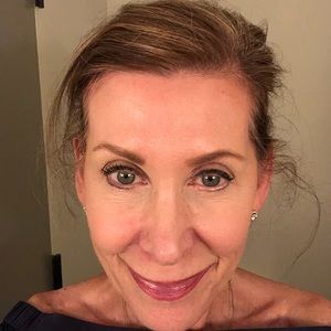 Meet your Posher, Dana